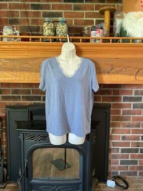 SHEIN Blue V-Neck Short Sleeve Lace Trim Tee